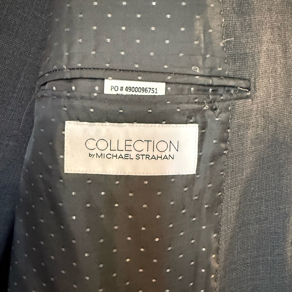 Michael Strahan Classic Men's Gray Suit - Picture 2 of 3